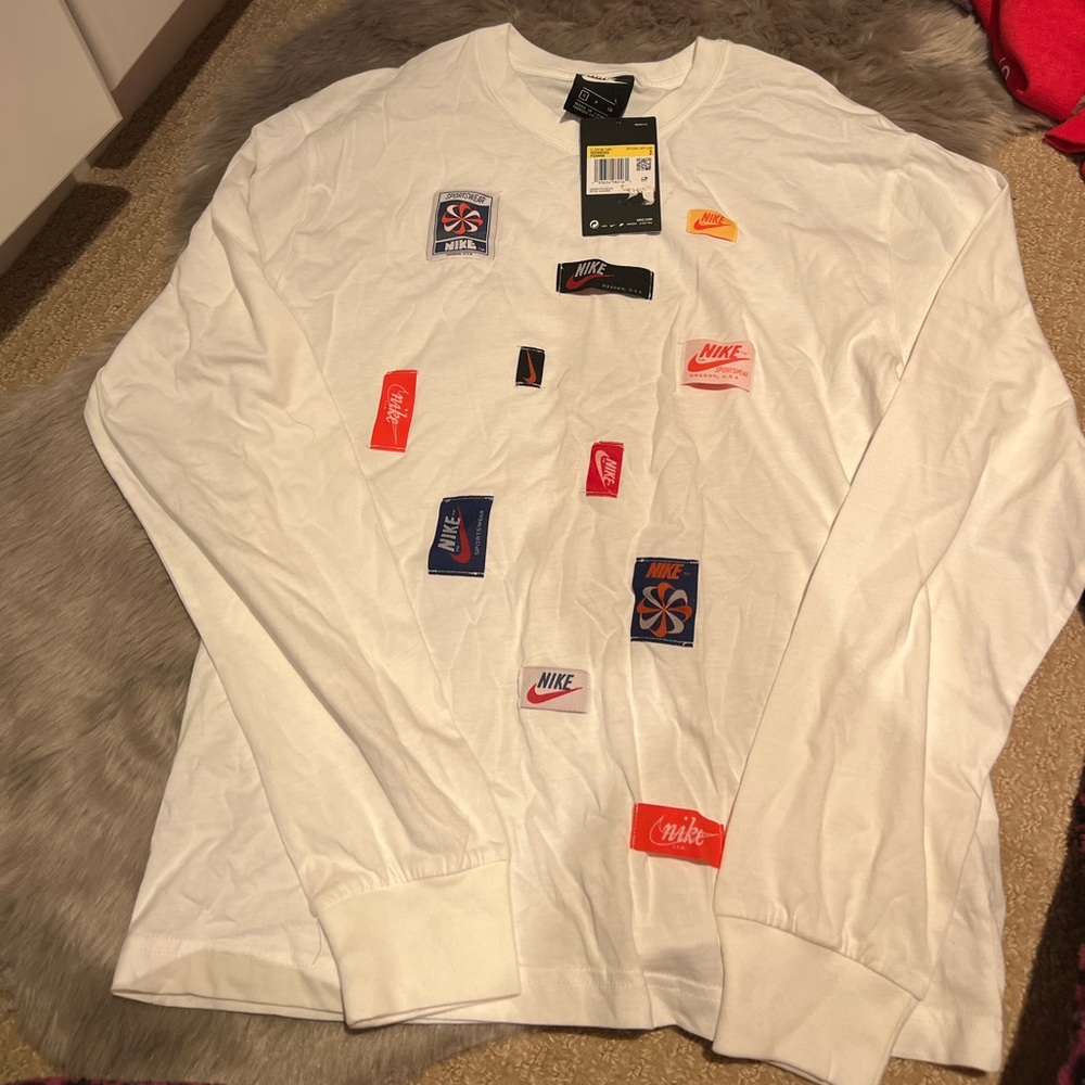 Women’s Nike Long Sleeve Top- Loose Fit